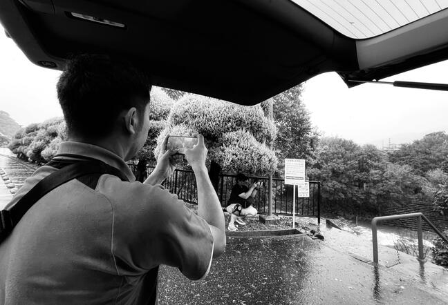 Filming during Typhoon Shan Shan